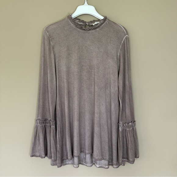 Andree by Unit Large Long Sleeve Shirt Bell Sleeves Ruffle Boho Hippie Minimalis - Picture 1 of 6